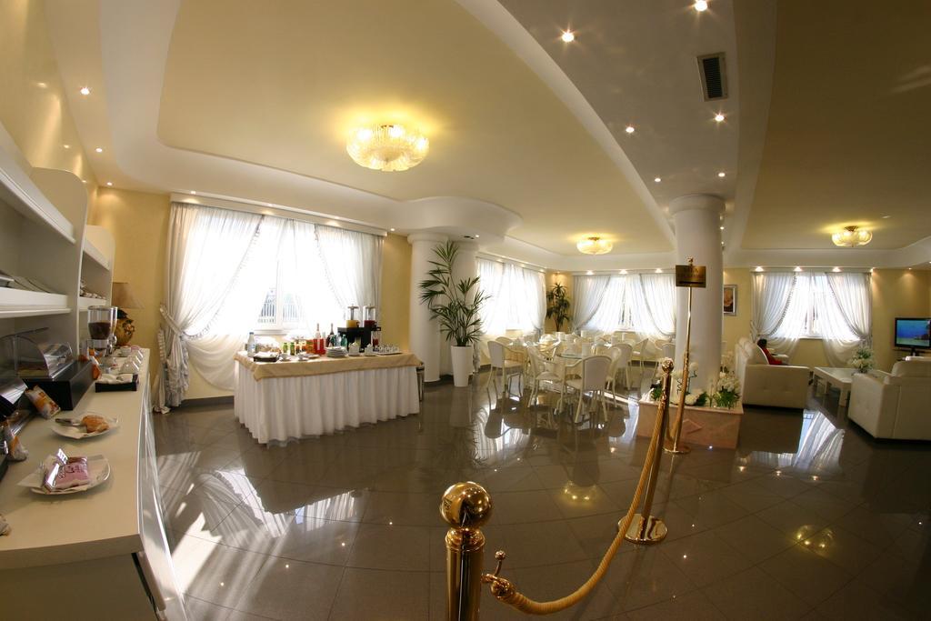 Hotel Luxor Casoria Esterno foto