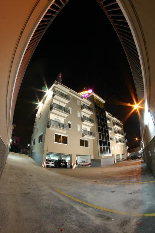 Hotel Luxor Casoria Esterno foto