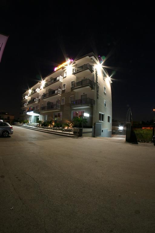 Hotel Luxor Casoria Esterno foto