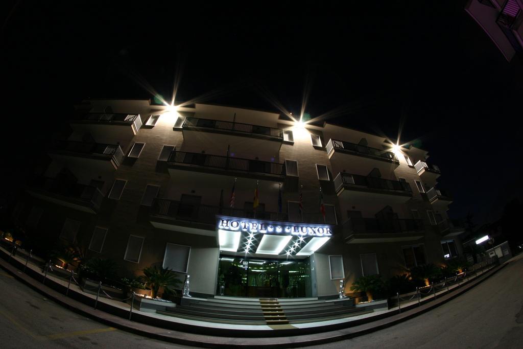 Hotel Luxor Casoria Esterno foto