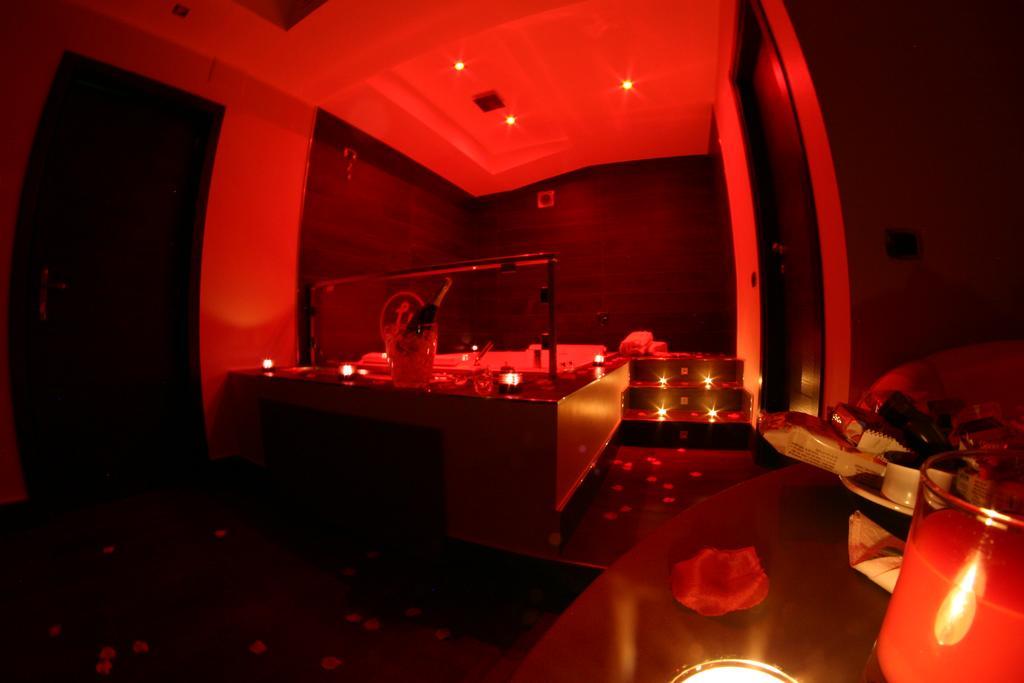 Hotel Luxor Casoria Esterno foto